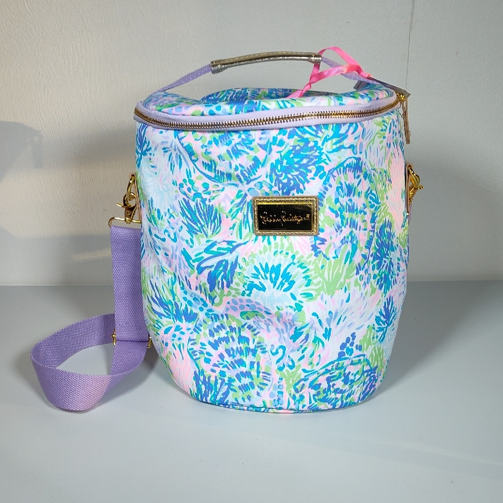 NWT Lilly Pulitzer Beach Cooler Shell of a Party large insulated lunchbox - Picture 2 of 11